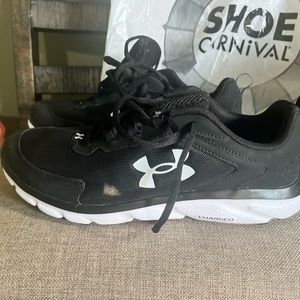 Worn once inside. No stains, no scuffs